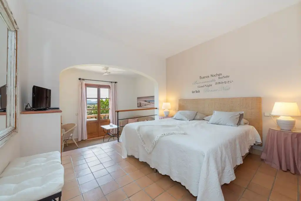 Country house with pool for sale in Petra, imagen 9