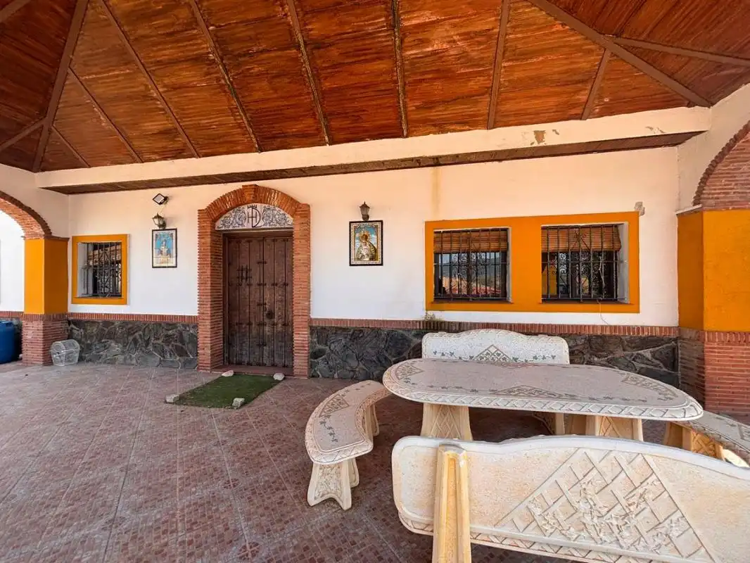 Terrassa de Finca rústica en venda en El Saucejo amb Aire condicionat, Calefacció i Moblat