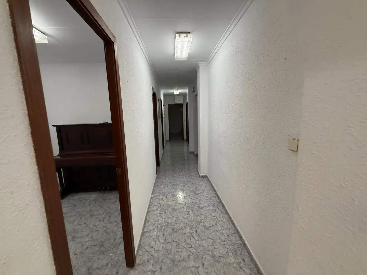 Local comercial en alquiler en Mossen Camil Rosell, imagen 3
