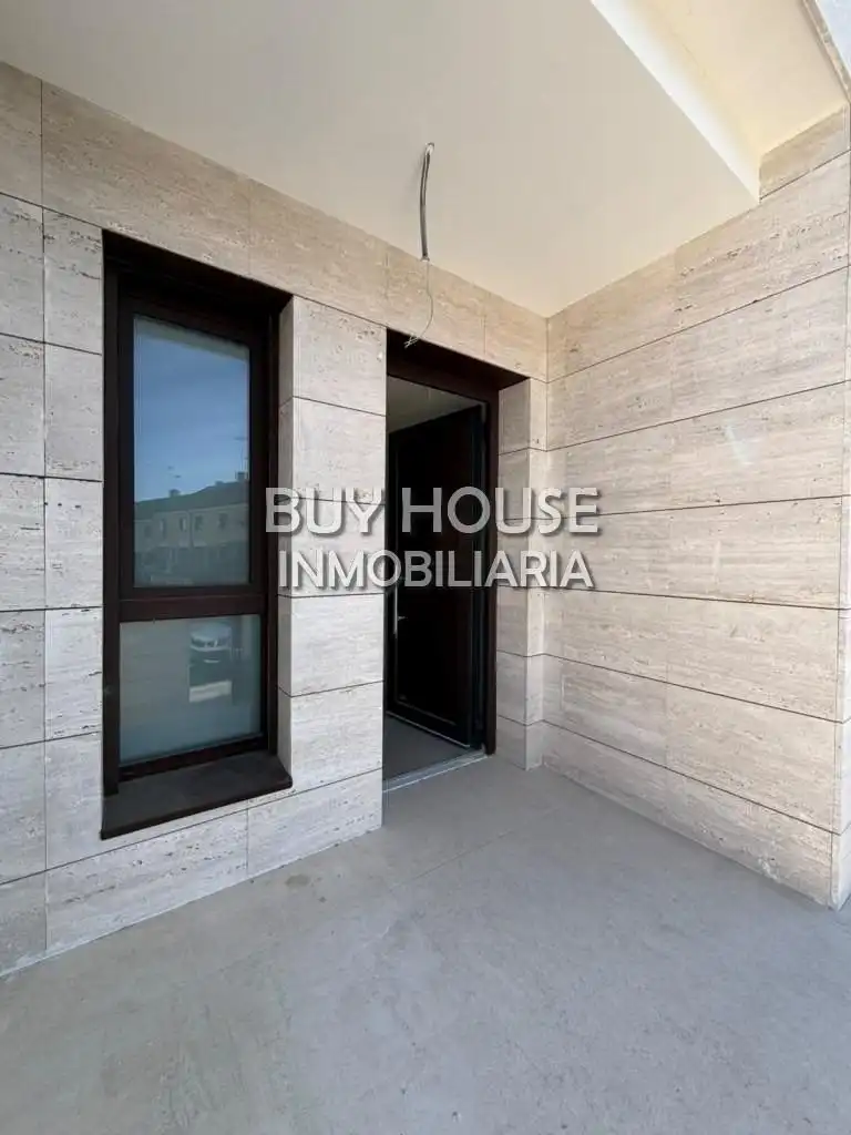 Terraced house with pool for sale in Parque Manuel de Vega - Carretera de Ugena, imagen 7