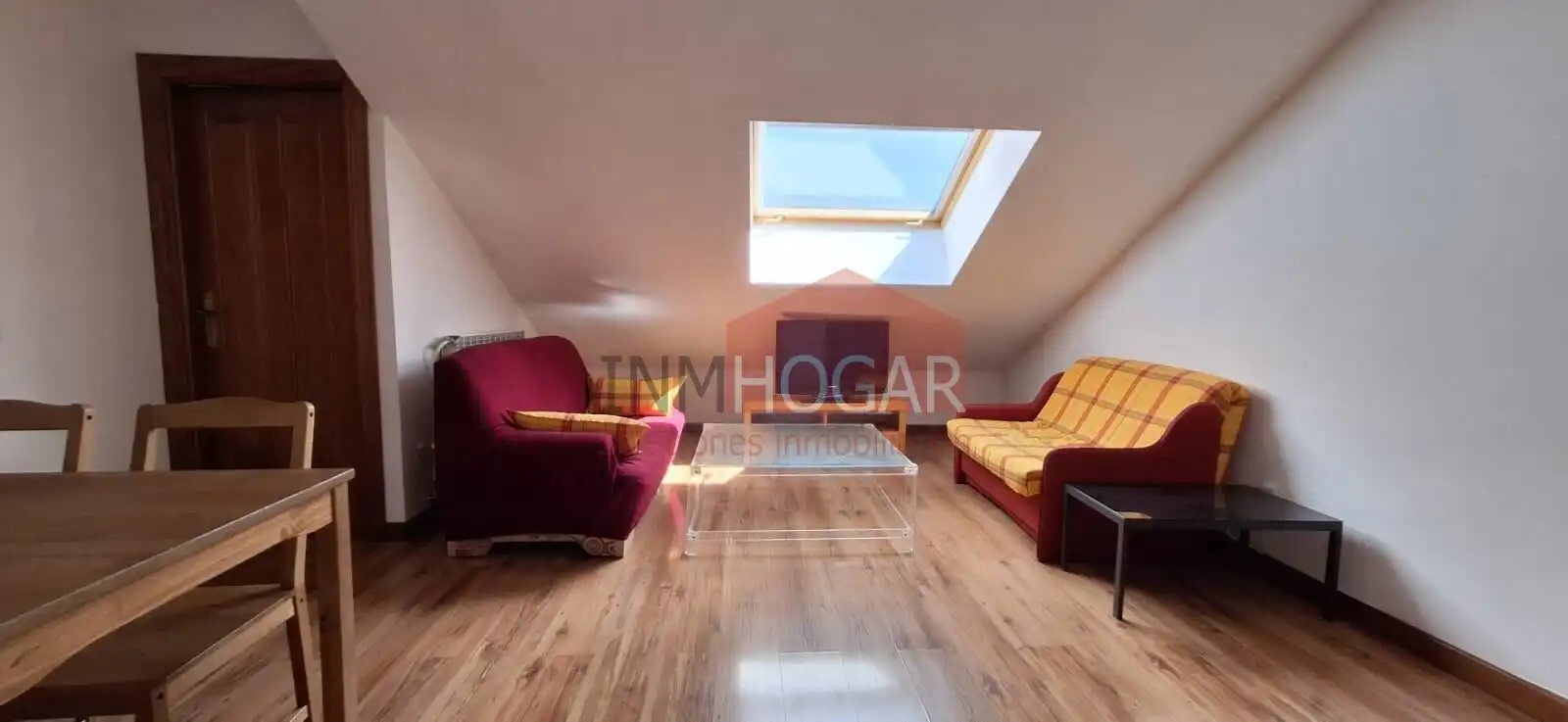 Sala d'estar de Pis de lloguer en Ávila amb Calefacció i Moblat