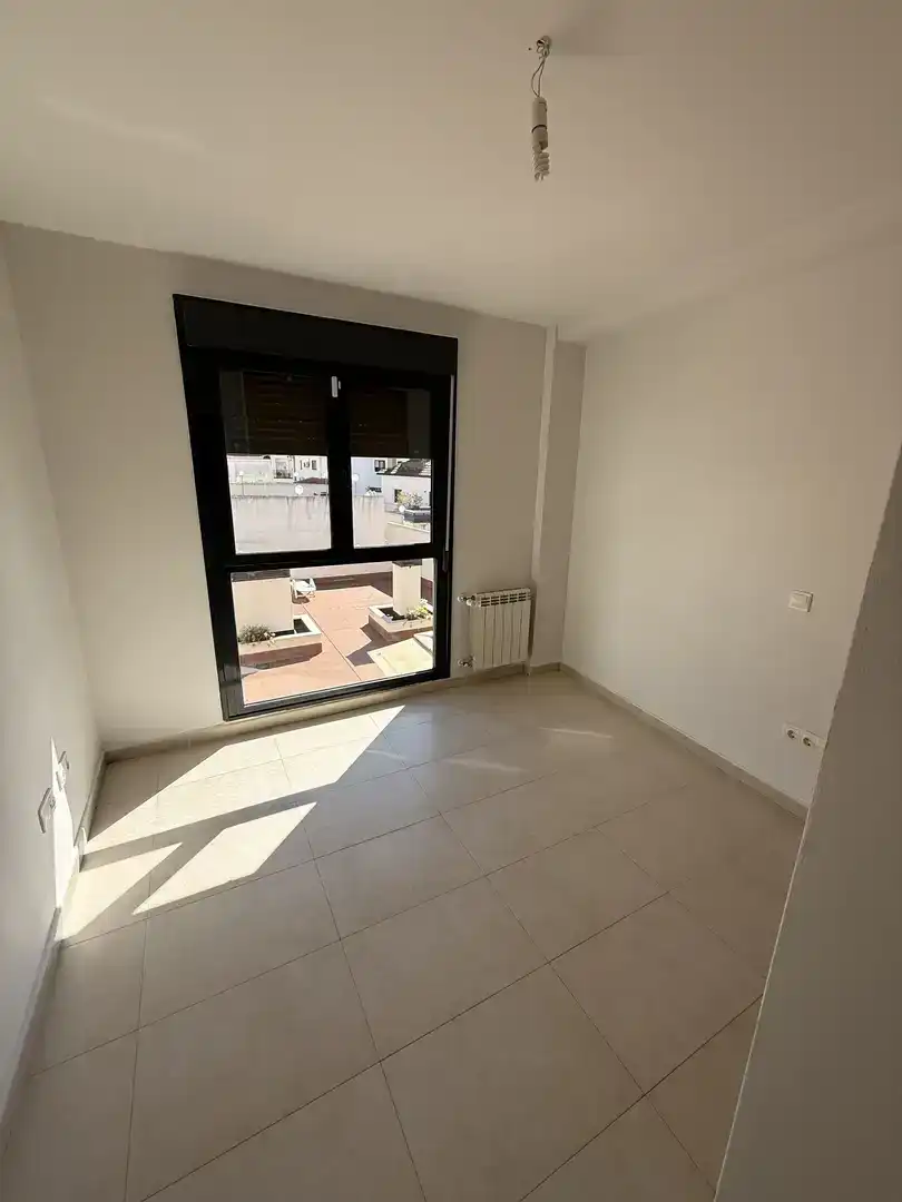 Bedroom of Flat for sale in Valdemoro  with Air Conditioner and Balcony