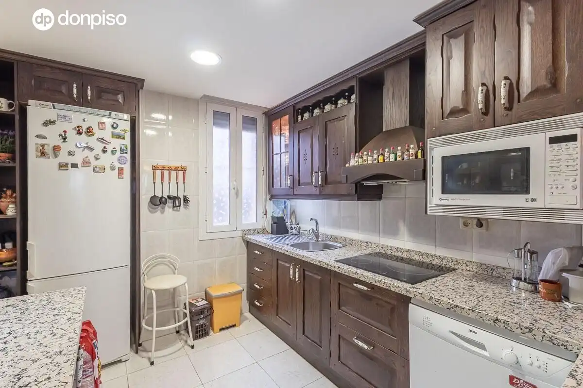 Casa con piscina in vendita a Avenida MOLINO ALTO, imagen 8