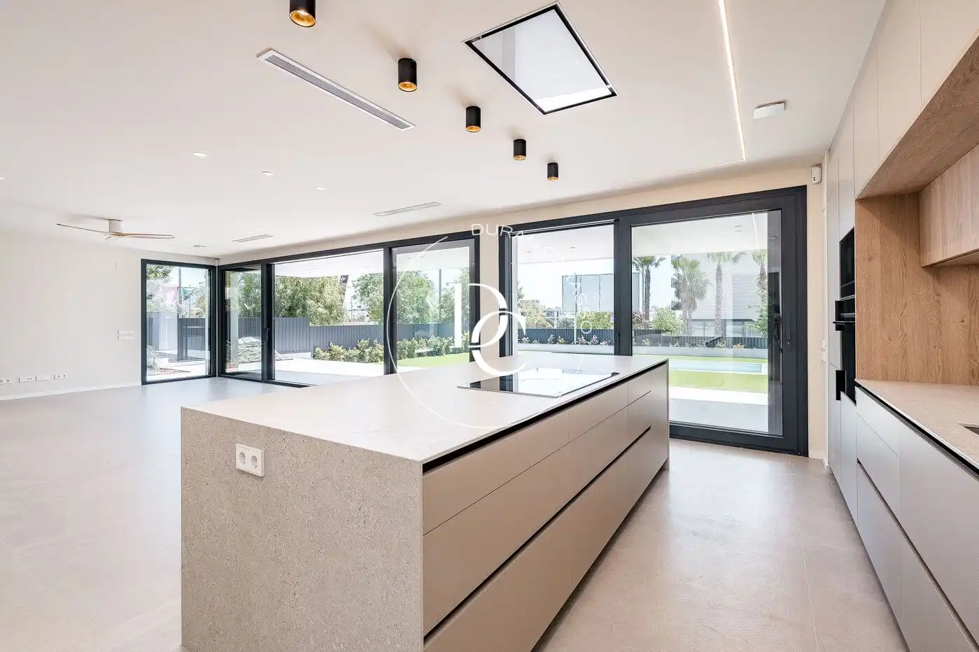 Kitchen of Houses for sale in Sitges  with Air Conditioner, Private garden and Terrace
