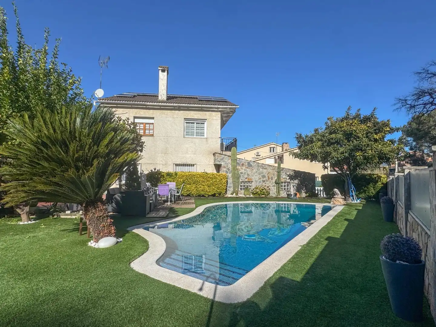 Piscina de Casa o chalet en venta en Sant Esteve Sesrovires con Aire acondicionado, Calefacción y Balcón