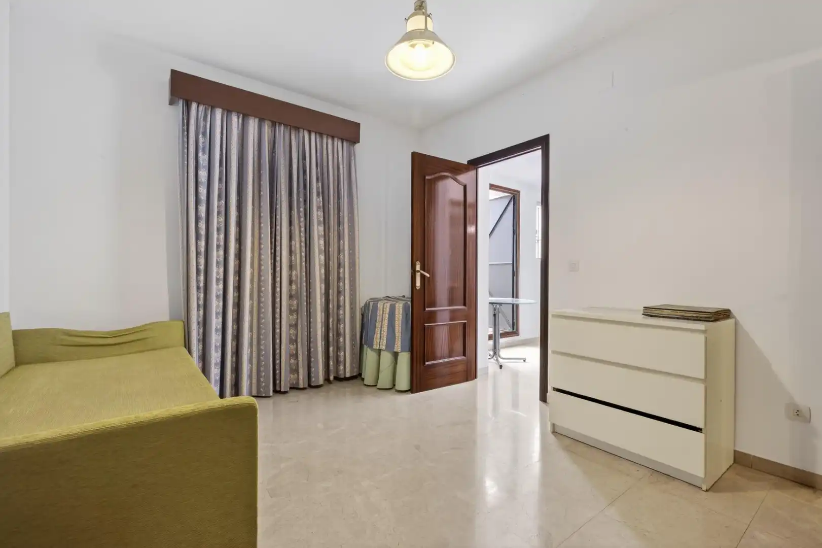 Bedroom of Houses for sale in Sevilla  with Air Conditioner, Terrace and Balcony