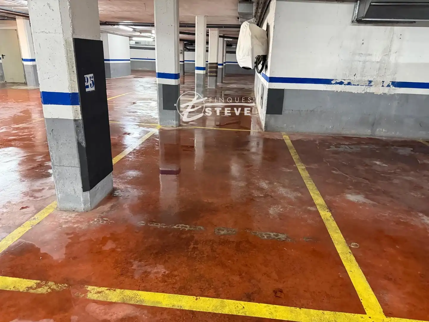 Parkplatz von Dachboden zum Verkauf in Calafell mit Klimaanlage, Heizung und Terrasse