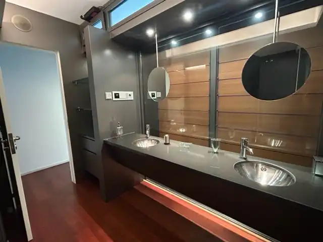 Baño de Casa o chalet en venta en Barcelona con Aire acondicionado, Calefacción y Jardín privado