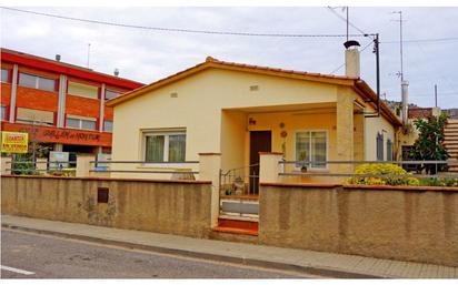 Exterior view of House or chalet for sale in Torroella de Montgrí
