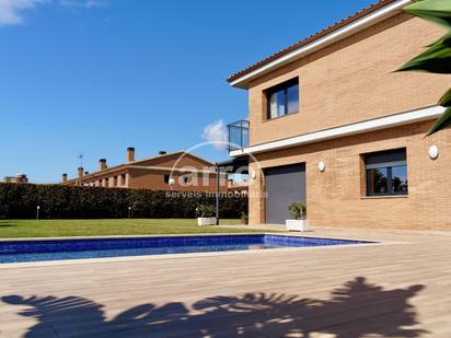 Jardí de Casa o xalet en venda en Cabrera de Mar amb Aire condicionat, Terrassa i Piscina