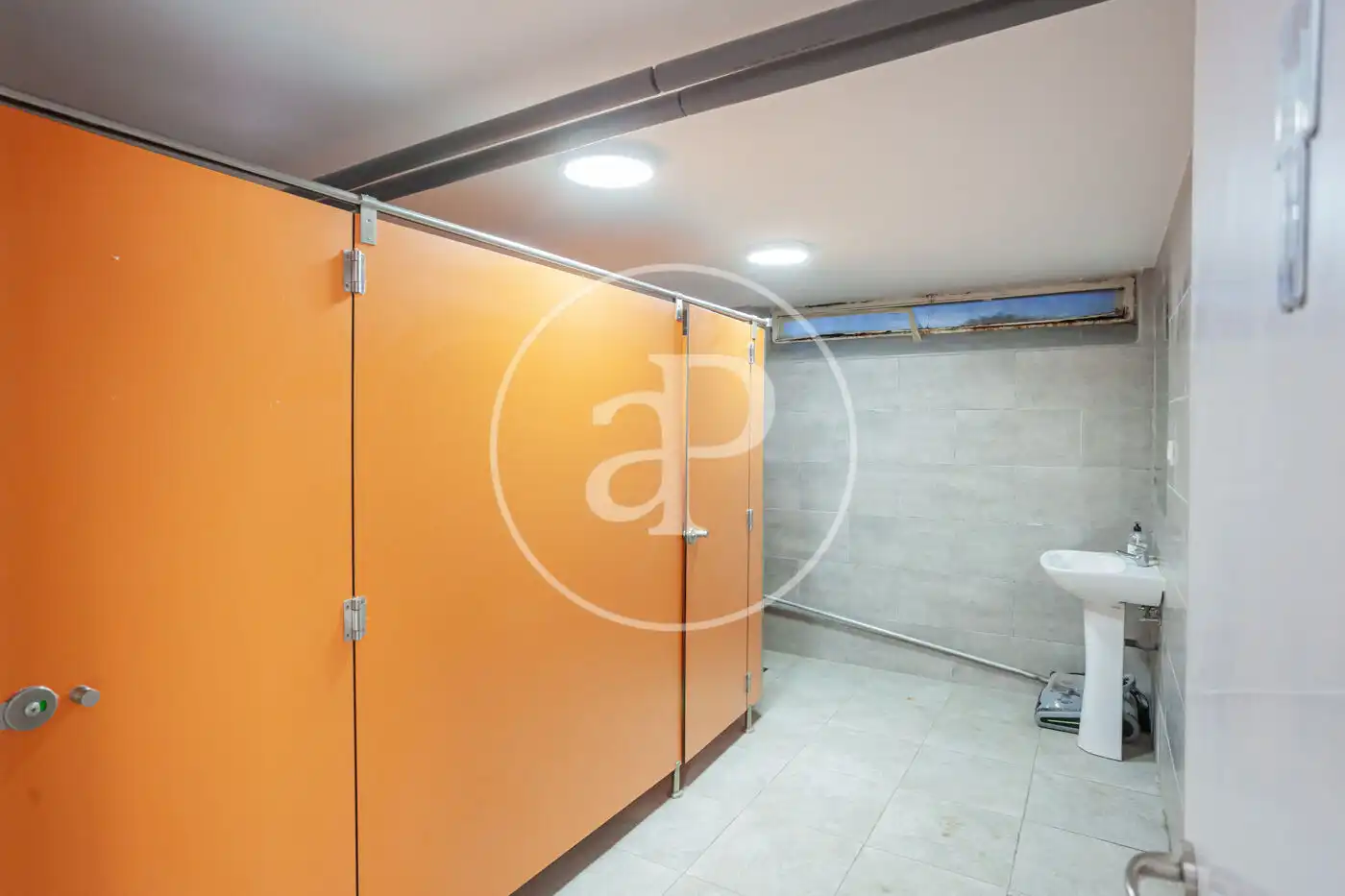 Bathroom of Flat for sale in Majadahonda  with Heating, Private garden and Terrace
