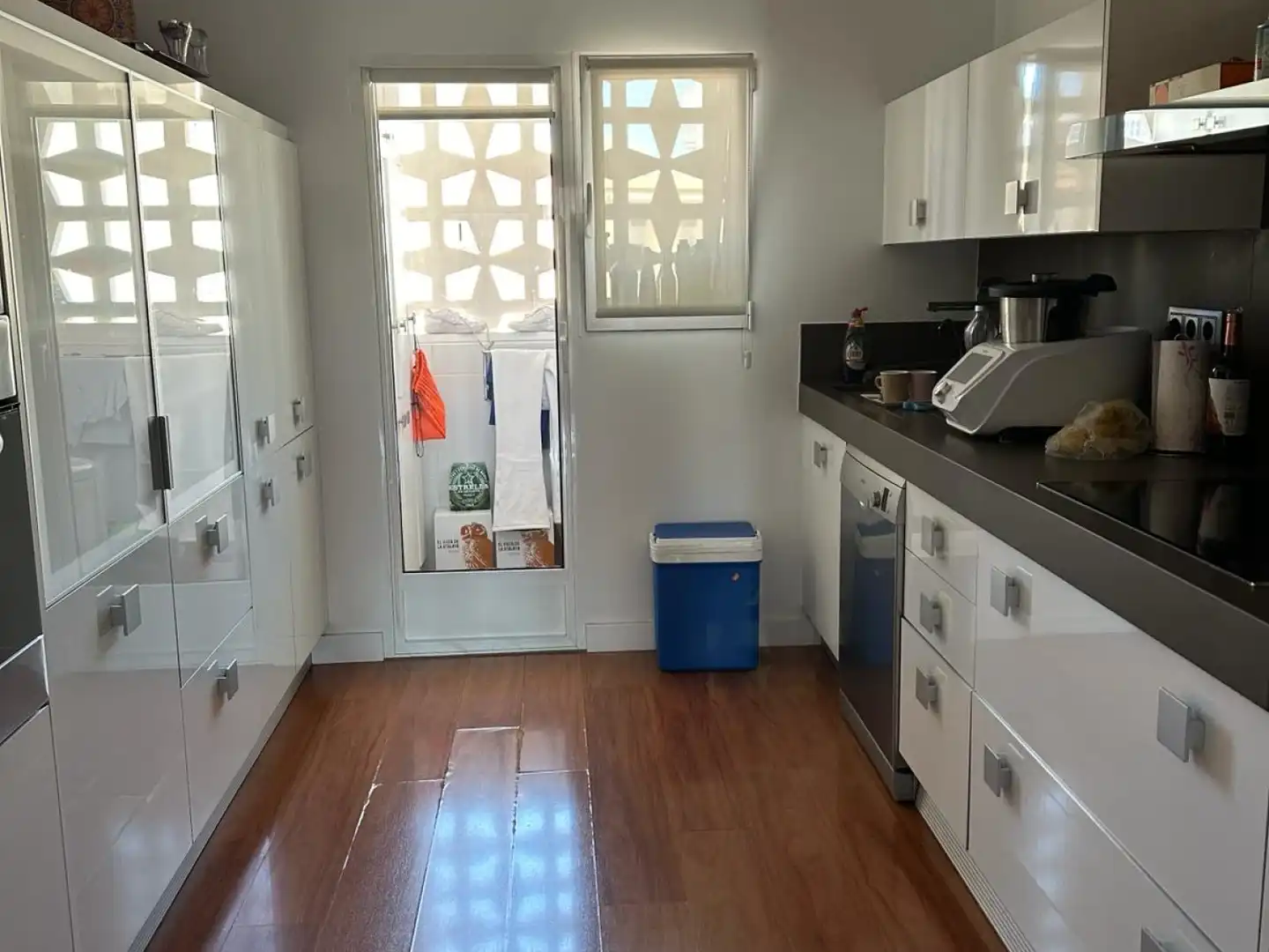 Cocina de Piso de alquiler en  Murcia Capital con Aire acondicionado y Lavadora