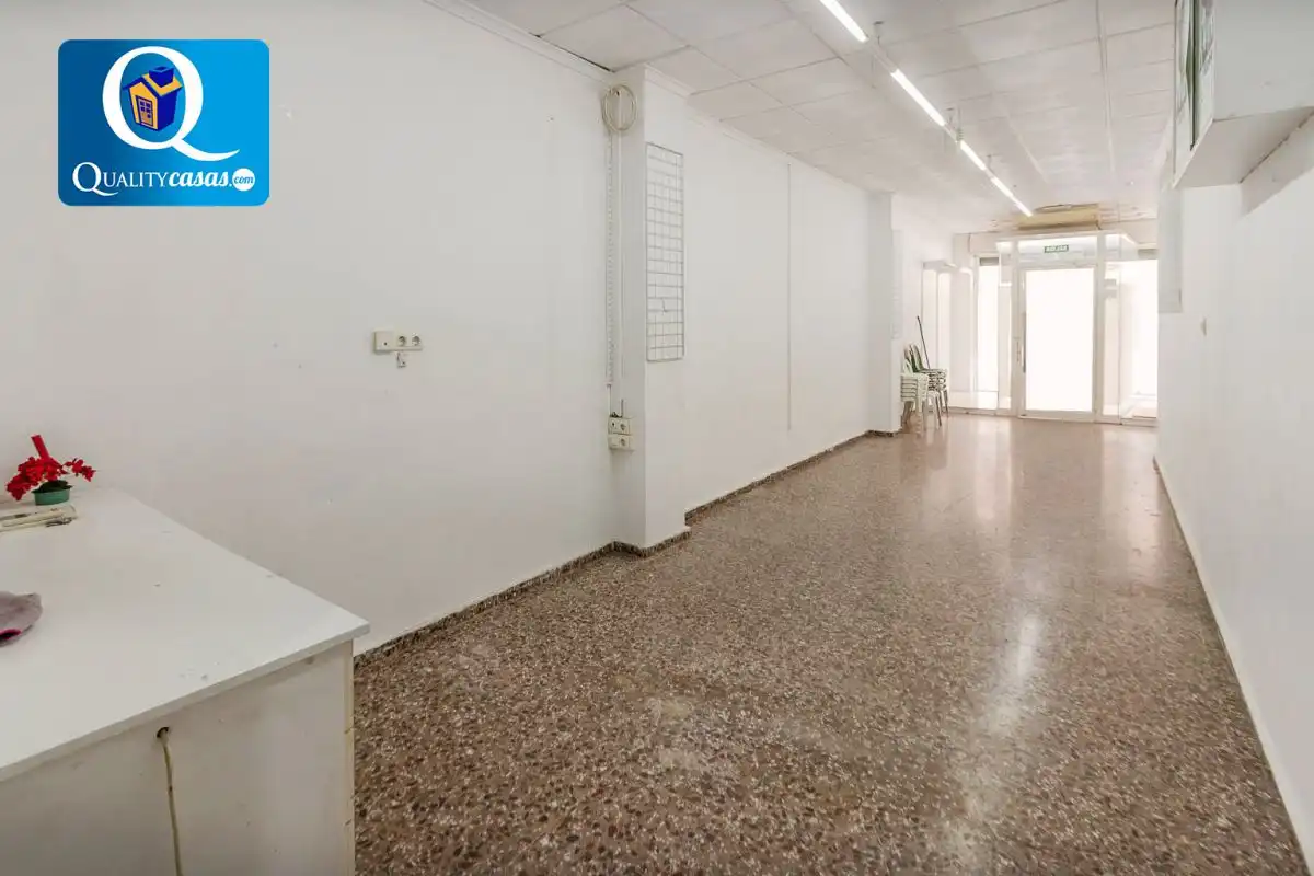 Business premises for sale in El Carril - Paseo de Chapi
