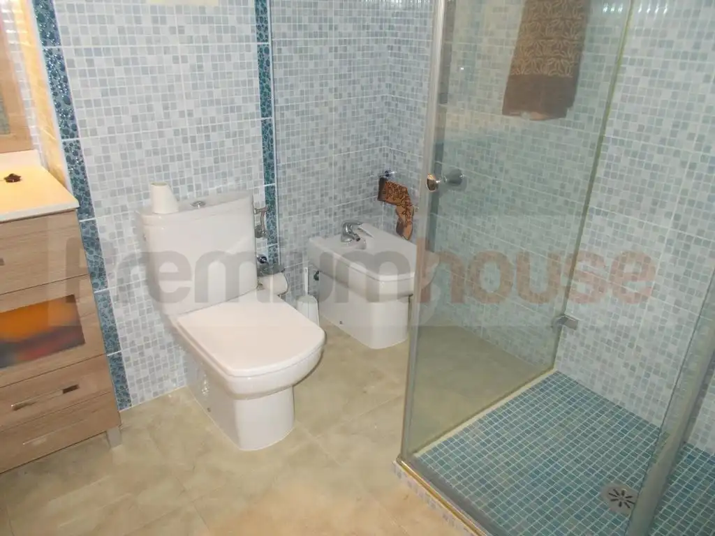 Bany de Casa o xalet en venda en Vandellòs i l'Hospitalet de l'Infant amb Aire condicionat, Terrassa i Piscina