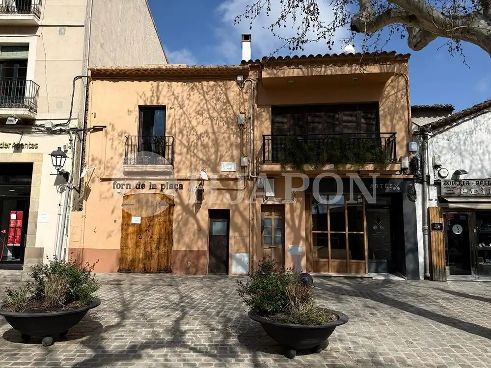 Vista exterior de Pis en venda en Alella amb Aire condicionat, Calefacció i Terrassa