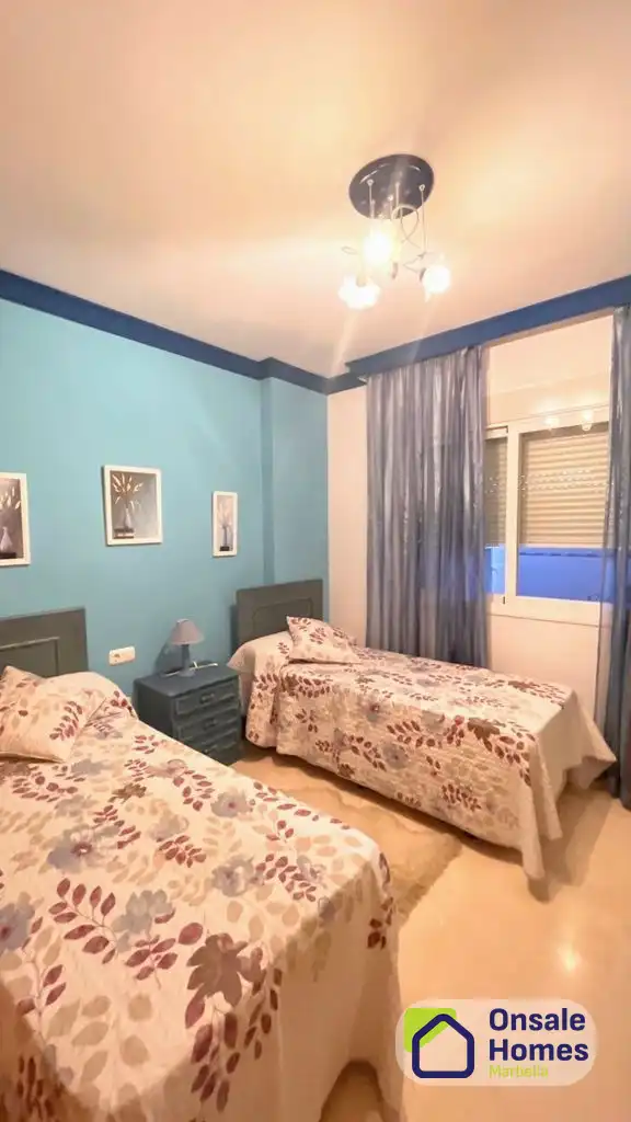 Bedroom of Flat for sale in Marbella Centro