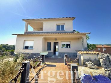 Villa con balcone in vendita a Bigues i Riells del Fai