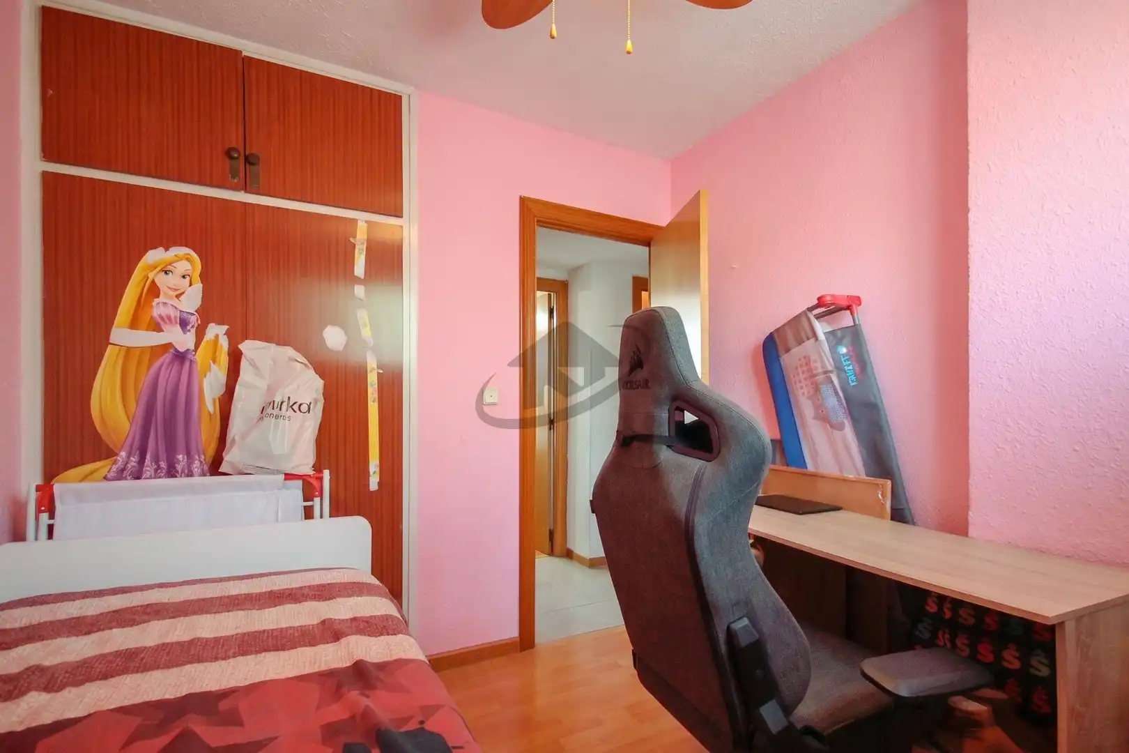 Habitación de Piso en venta en Badia del Vallès con Balcón