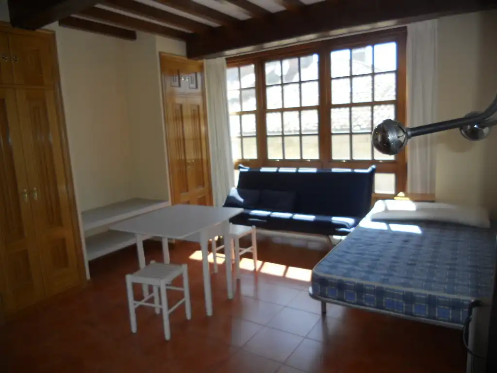 Sala d'estar de Pis de lloguer en Santiago de Compostela  amb Calefacció, Moblat i Forn