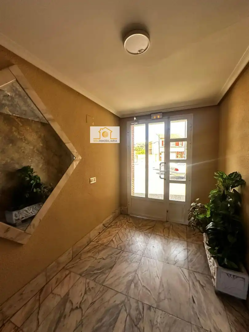 Apartamento en venta en León Capital  con Calefacción, Parquet y Amueblado