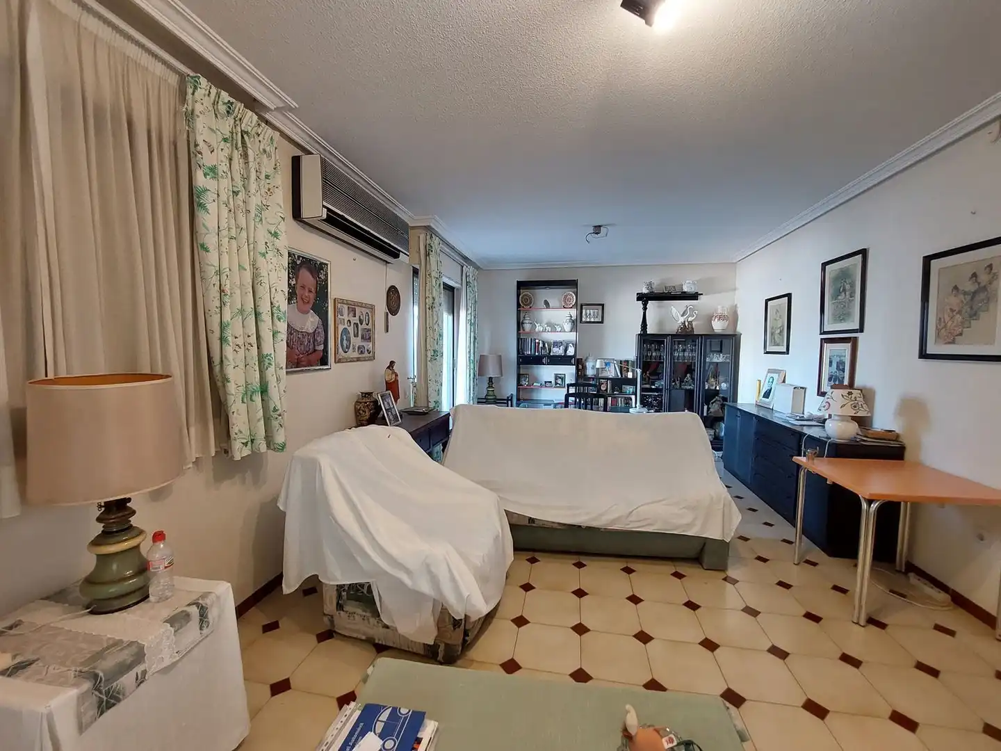 Sala d'estar de Edifici en venda en San Vicente del Raspeig / Sant Vicent del Raspeig