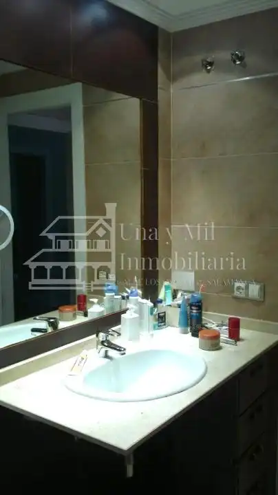 Habitación de Casa o chalet en venta en Doñinos de Salamanca con Calefacción, Terraza y Trastero