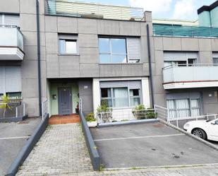 Exterior view of Single-family semi-detached for sale in Barakaldo   with Heating, Parquet flooring and Terrace