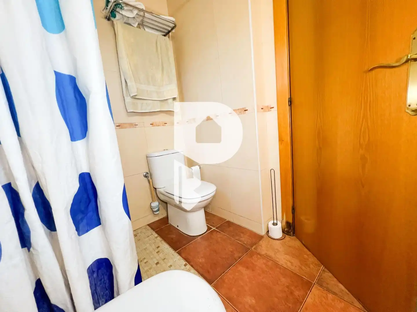 Bany de Casa o xalet en venda en Vallirana amb Aire condicionat, Calefacció i Jardí privat
