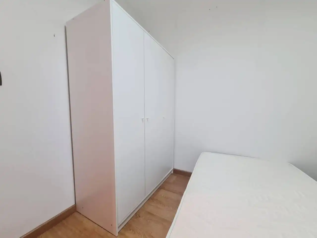 Dormitori de Pis en venda en Cerdanyola del Vallès amb Aire condicionat, Calefacció i Parquet