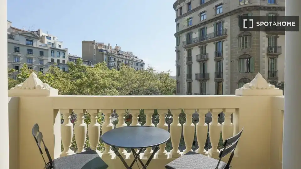 Piso con terraza en alquiler en Eixample, imagen 4