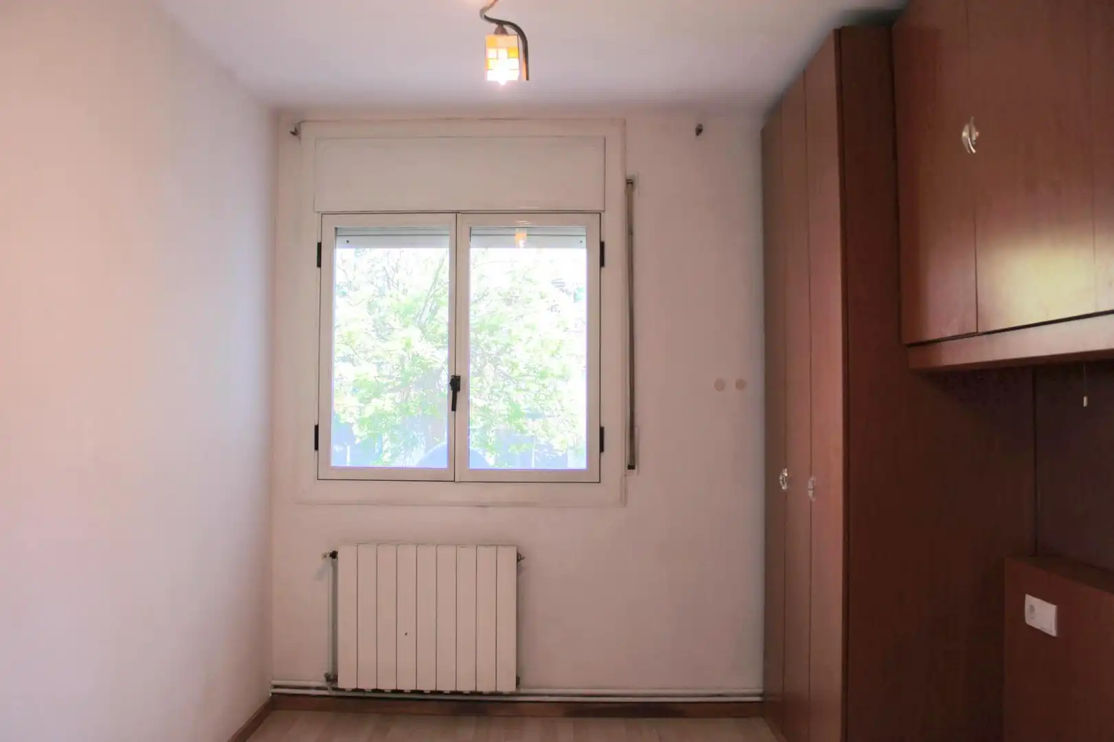 Bedroom of Flat for sale in Girona  with Heating