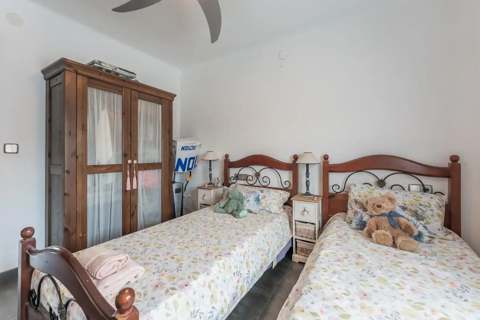 Habitación de Casa adosada en venta en Bigues i Riells del Fai con Aire acondicionado, Calefacción y Jardín privado