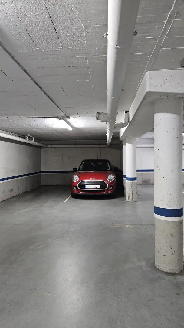 Einzelparkplatz mit Aufzug zum Verkauf in Olot