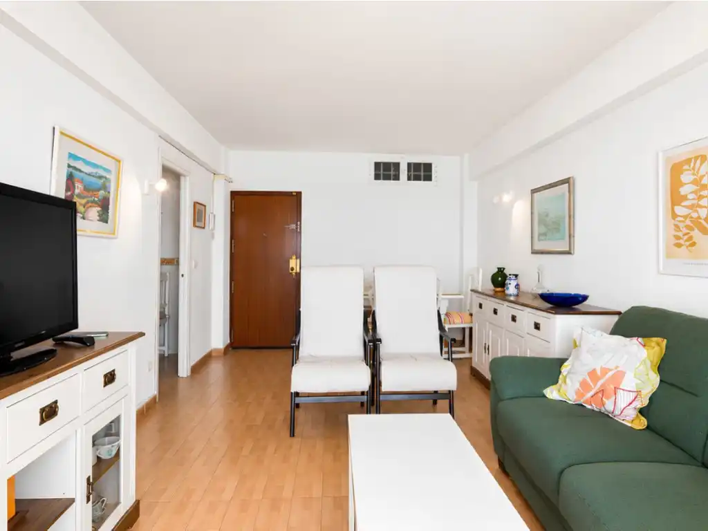 Sala de estar de Piso en venta en Fuengirola con Aire acondicionado, Terraza y Amueblado