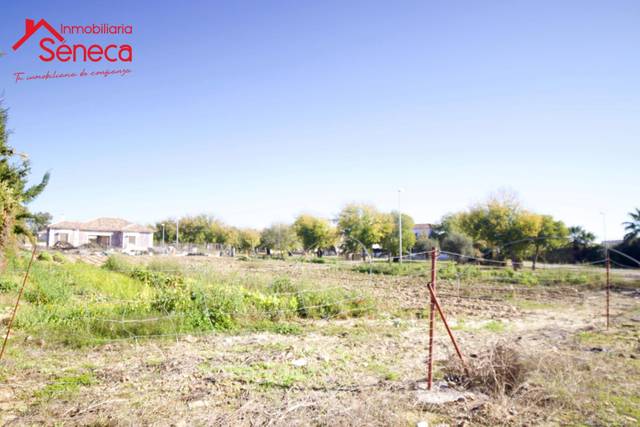 Terreno en Venta en DE LA ALAMEDA en Poniente-Norte - Miralbaida - Parque Azahara