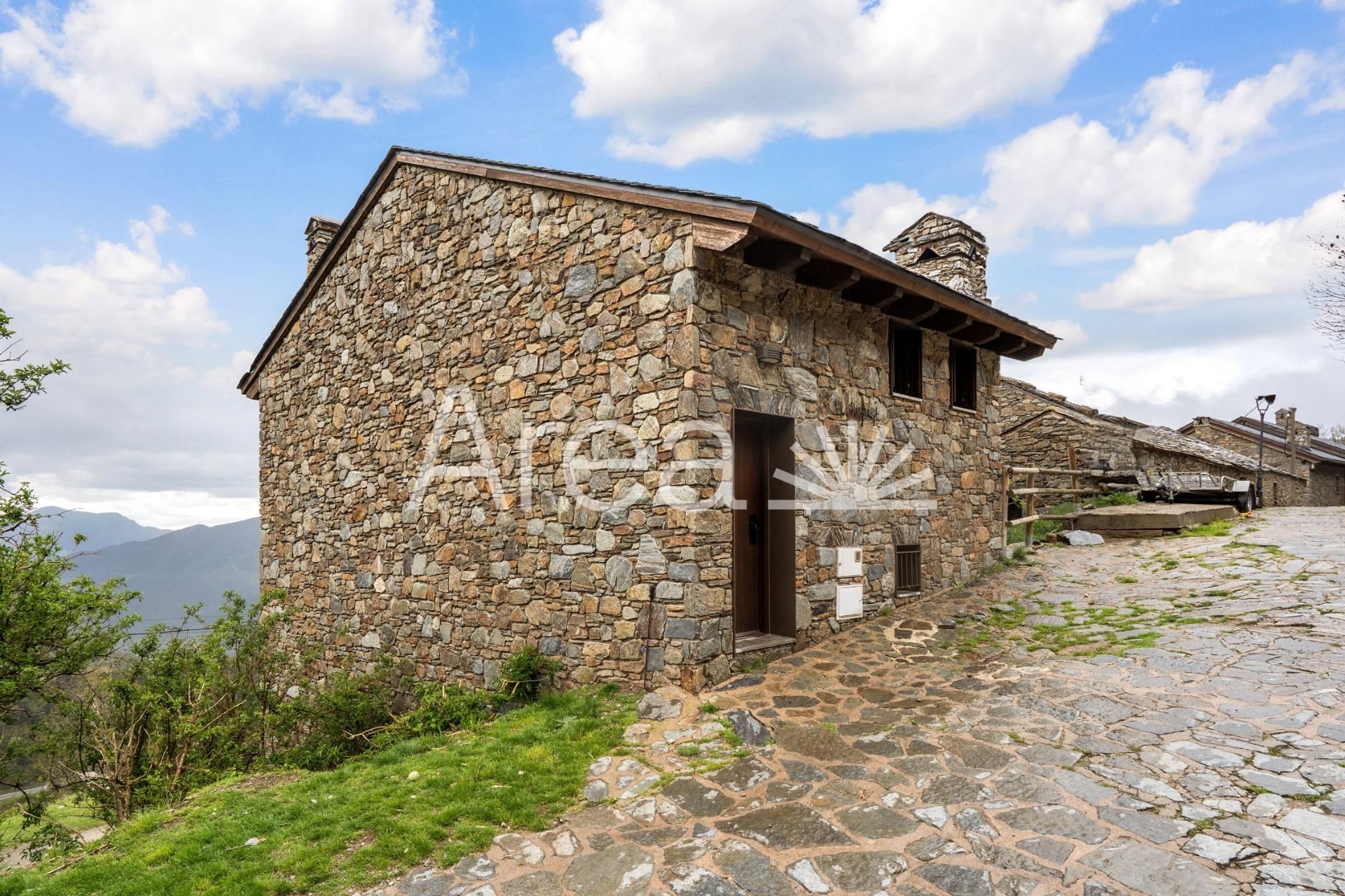Exterior view of House or chalet for sale in Toses  with Heating, Private garden and Terrace