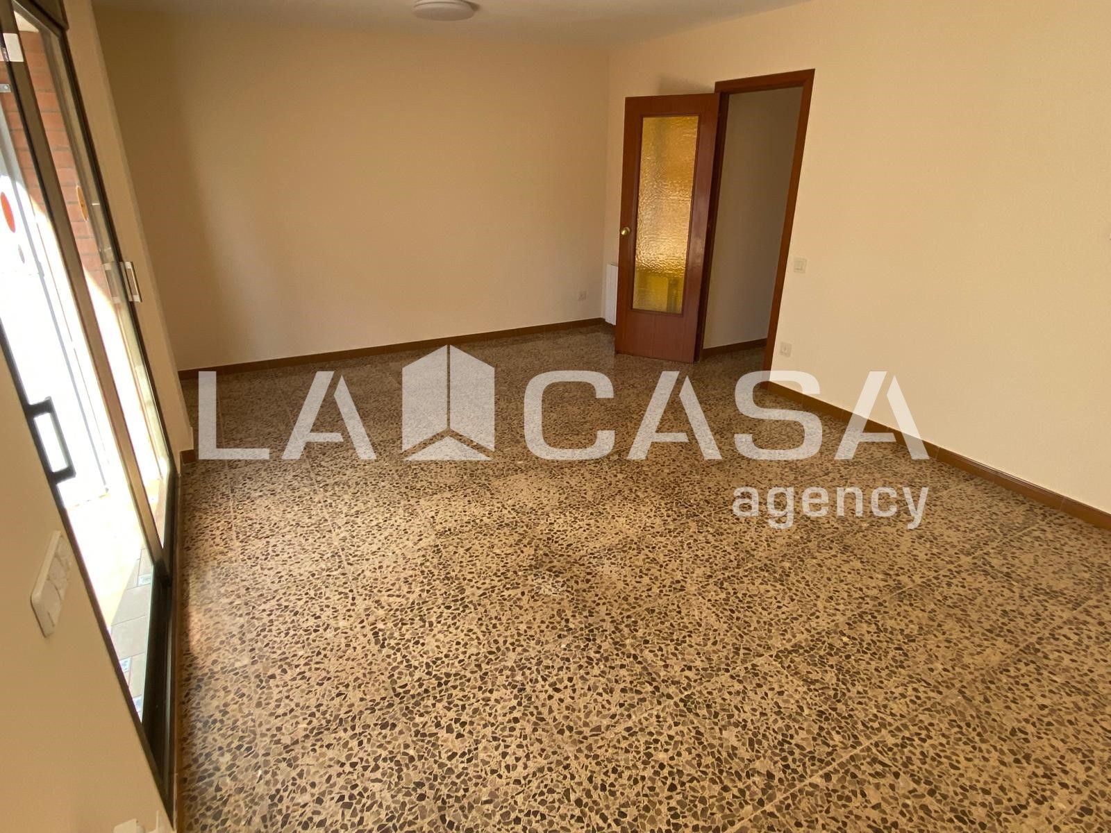 Flat for sale in Santa Coloma de Gramenet  with Heating and Terrace