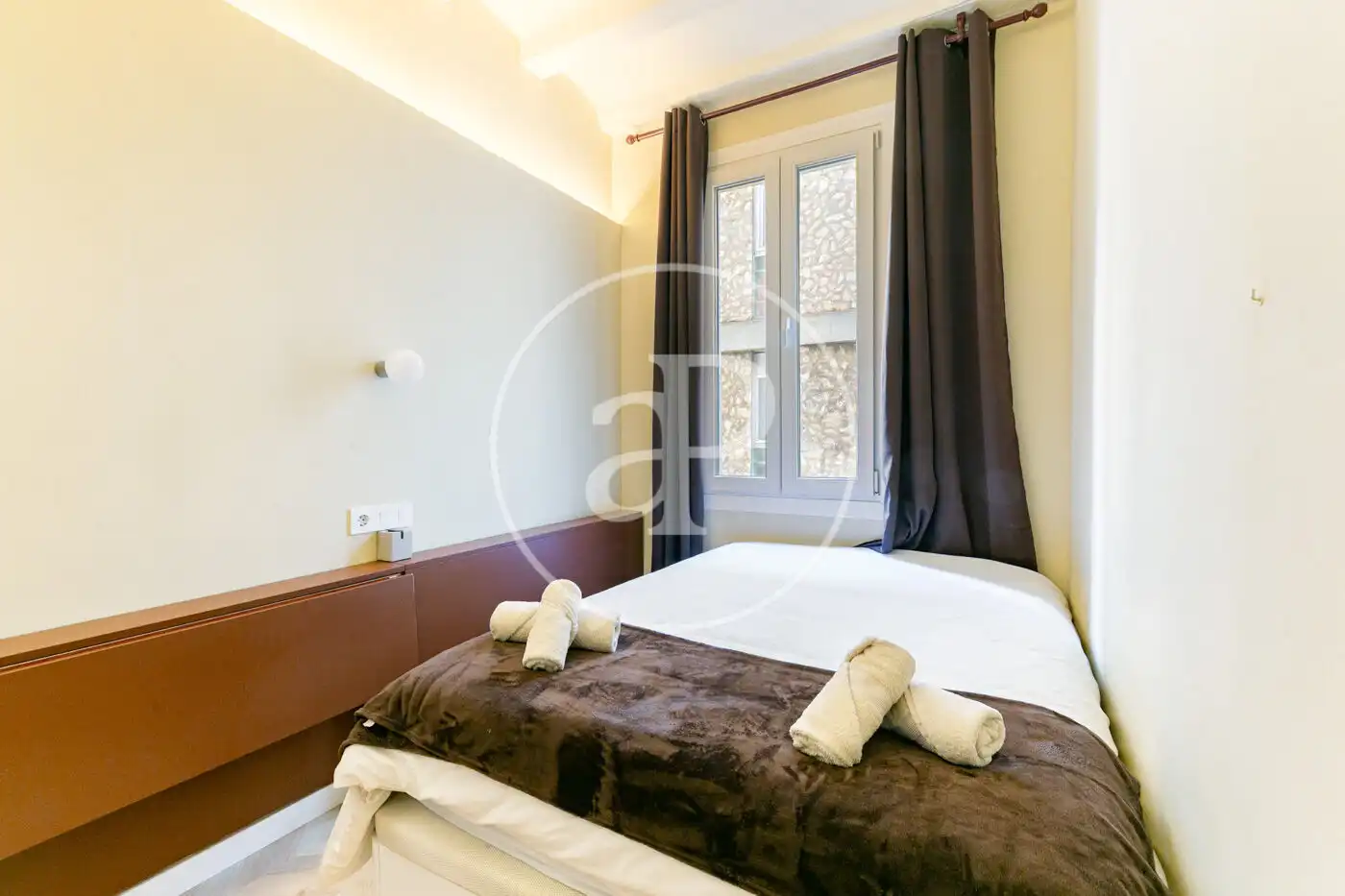 Habitación de Piso en venta en Barcelona con Calefacción, Amueblado y Balcón