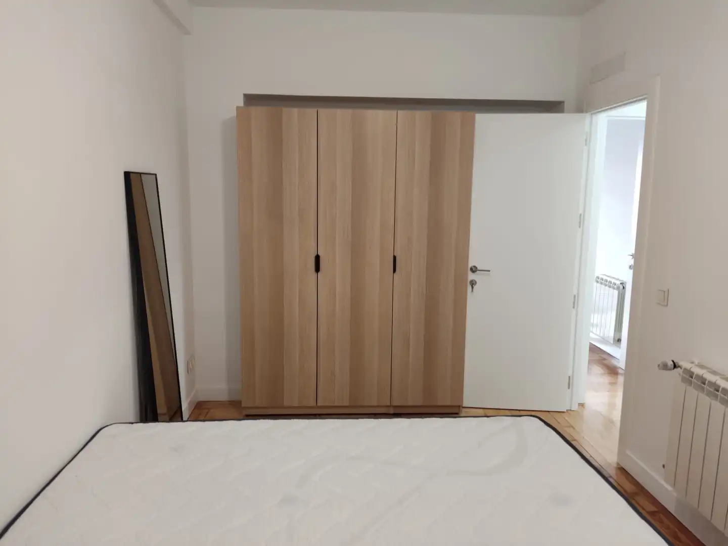 Bedroom of Flat for share in Madrid  with Heating, Furnished and Oven