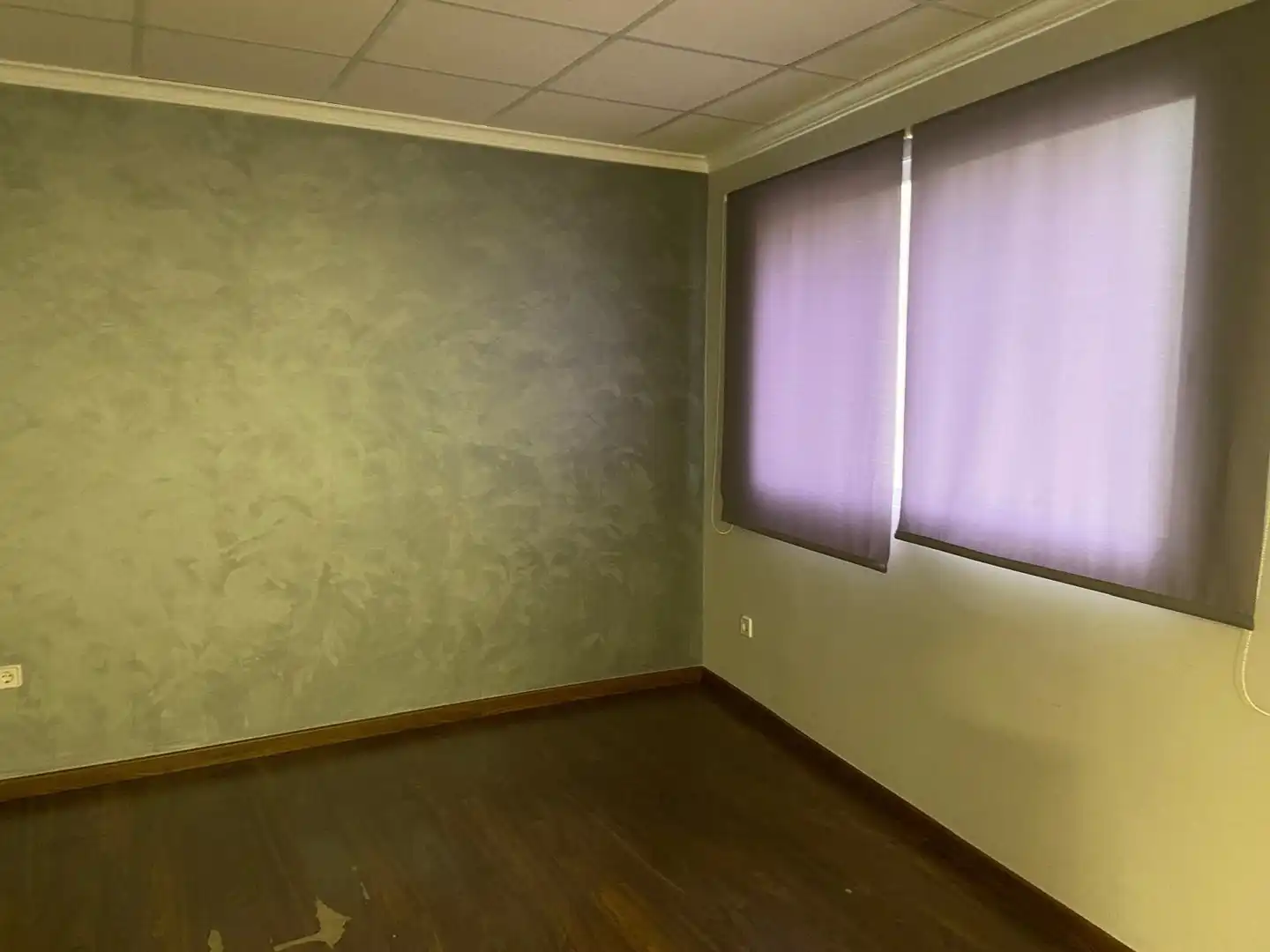 Office for sale in Albaida  with Air Conditioner