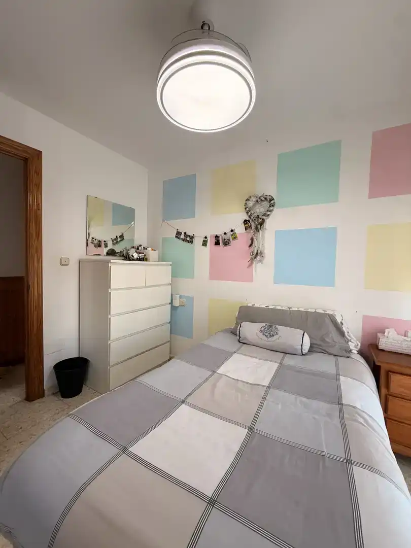 Habitación de Casa adosada en venta en Coín con Aire acondicionado, Trastero y Balcón