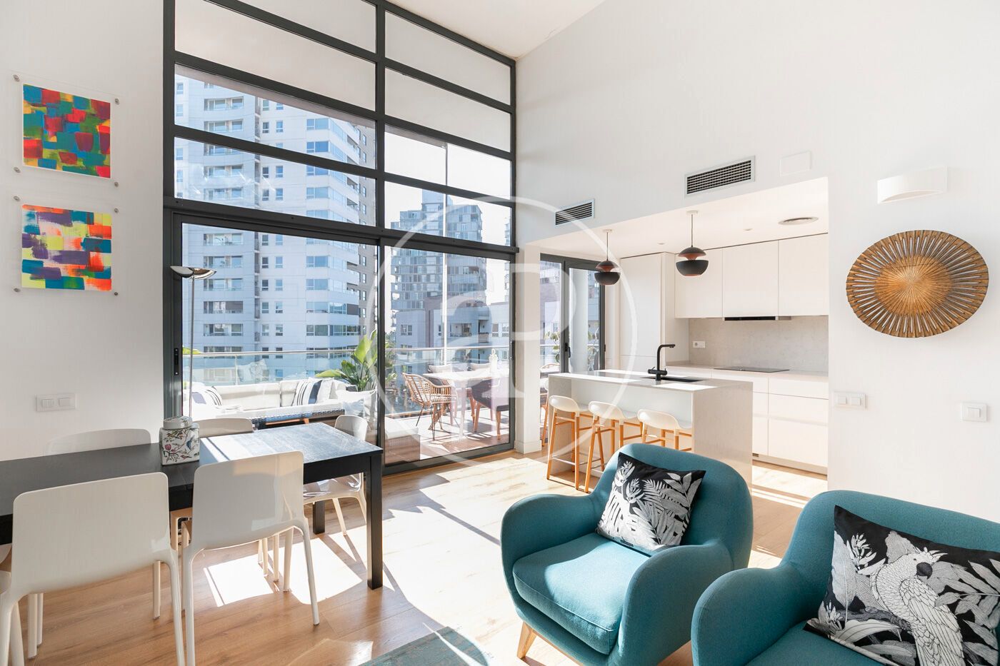 Exterior view of Flat for sale in  Barcelona Capital  with Air Conditioner, Heating and Private garden