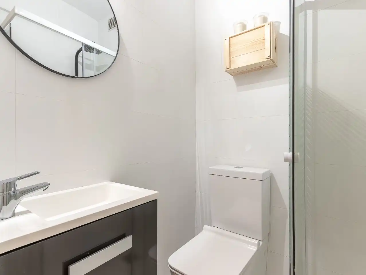Bathroom of Flat for share in Bilbao   with Heating, Oven and Washing machine