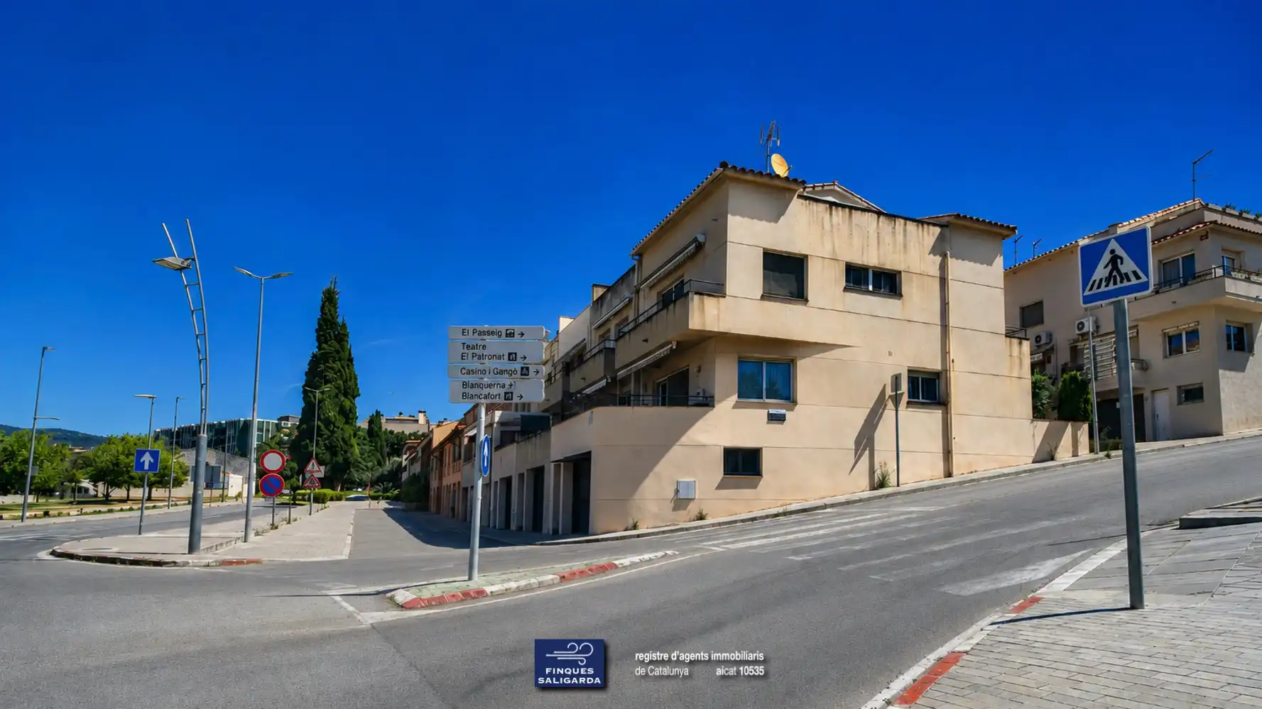 Vista exterior de Casa adosada en venda en La Garriga amb Aire condicionat, Calefacció i Terrassa
