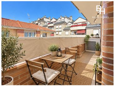 Duplex con balcone in vendita a Lauaxeta Kalea