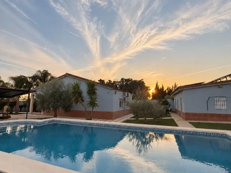 Vista exterior de Casa o chalet en venta en Arahal, Sevilla