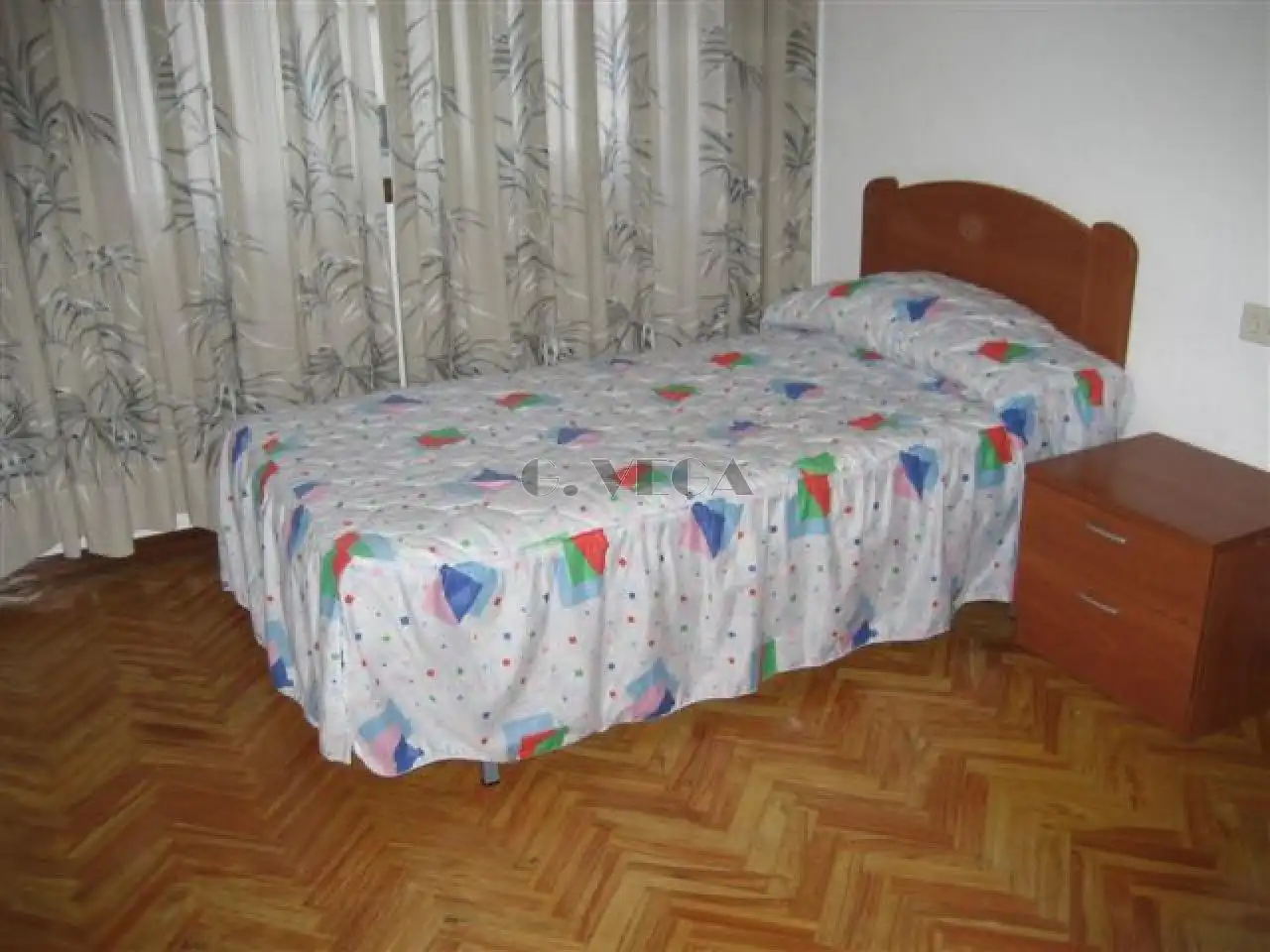 Bedroom of Flat for rent in Vigo   with Heating and Furnished