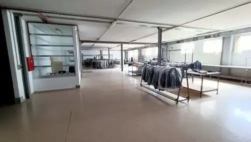Nau industrial de lloguer en Zaragoza