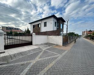 Exterior view of Garage for sale in Torrelavega 