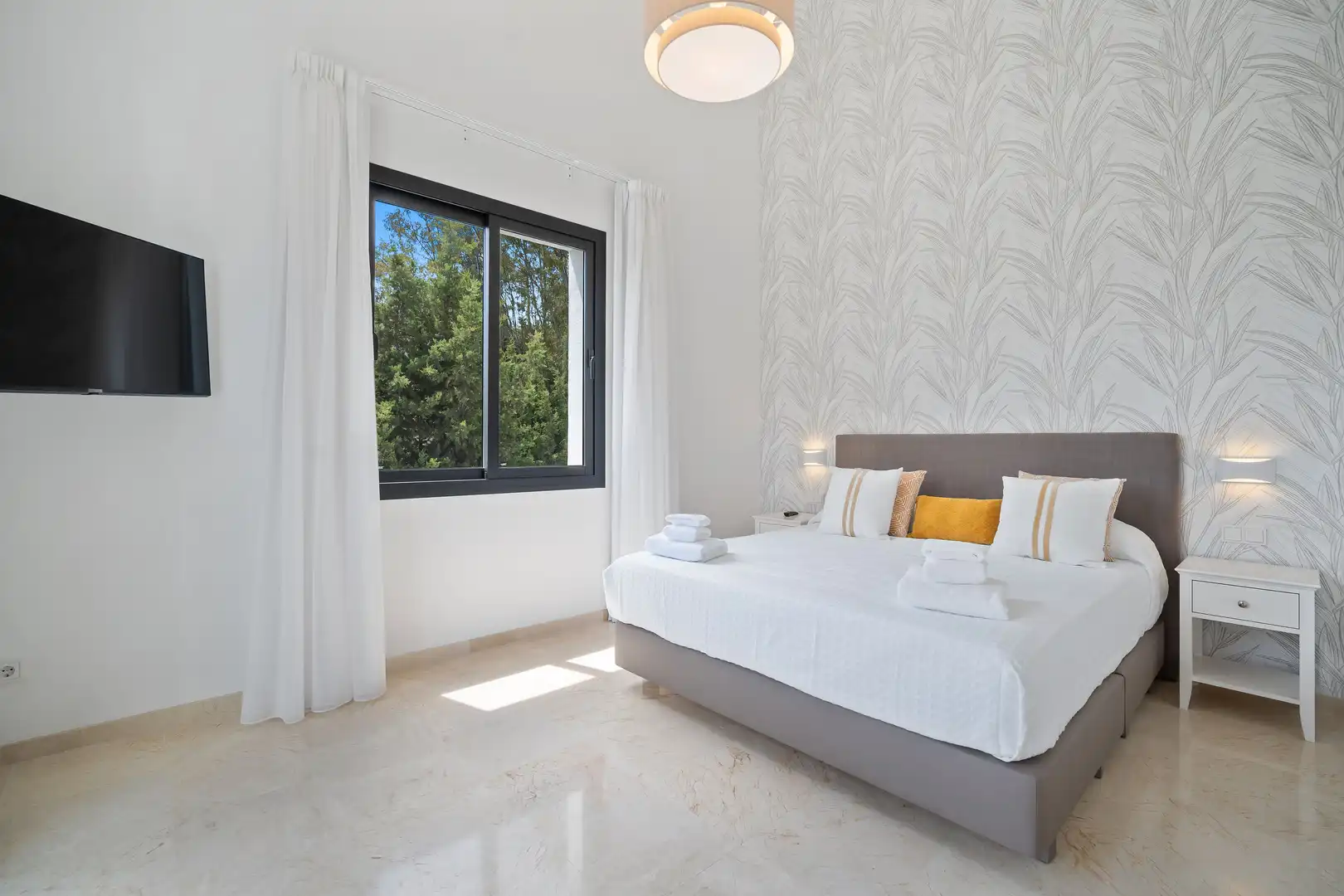 Houses for rent in Calle Alcala, Las Brisas